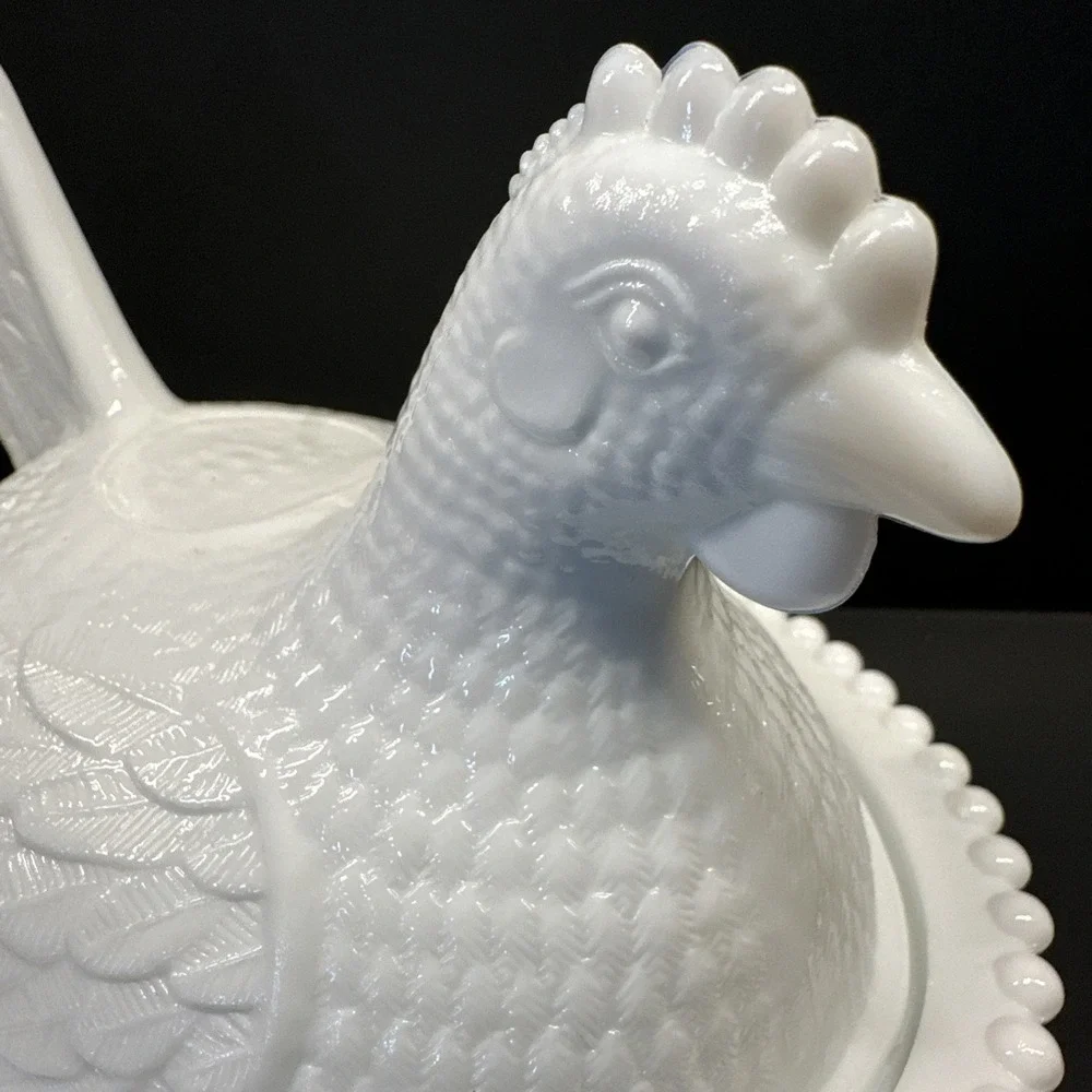 Indiana Glass Hen on a Nest 7